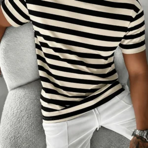 FRACTYR Men's Summer American Classic Beige & Black Wide Horizontal Stripe Crew Neck Short Sleeve T-Shirt, Casual Streetwear American Sports Slouchy Dropped Shoulder Casual Inner/Outer Layer Top, Soft & Skin-Friendly, American Vintage Nautical Style Dropped Shoulder Loose Basic T-Shirt